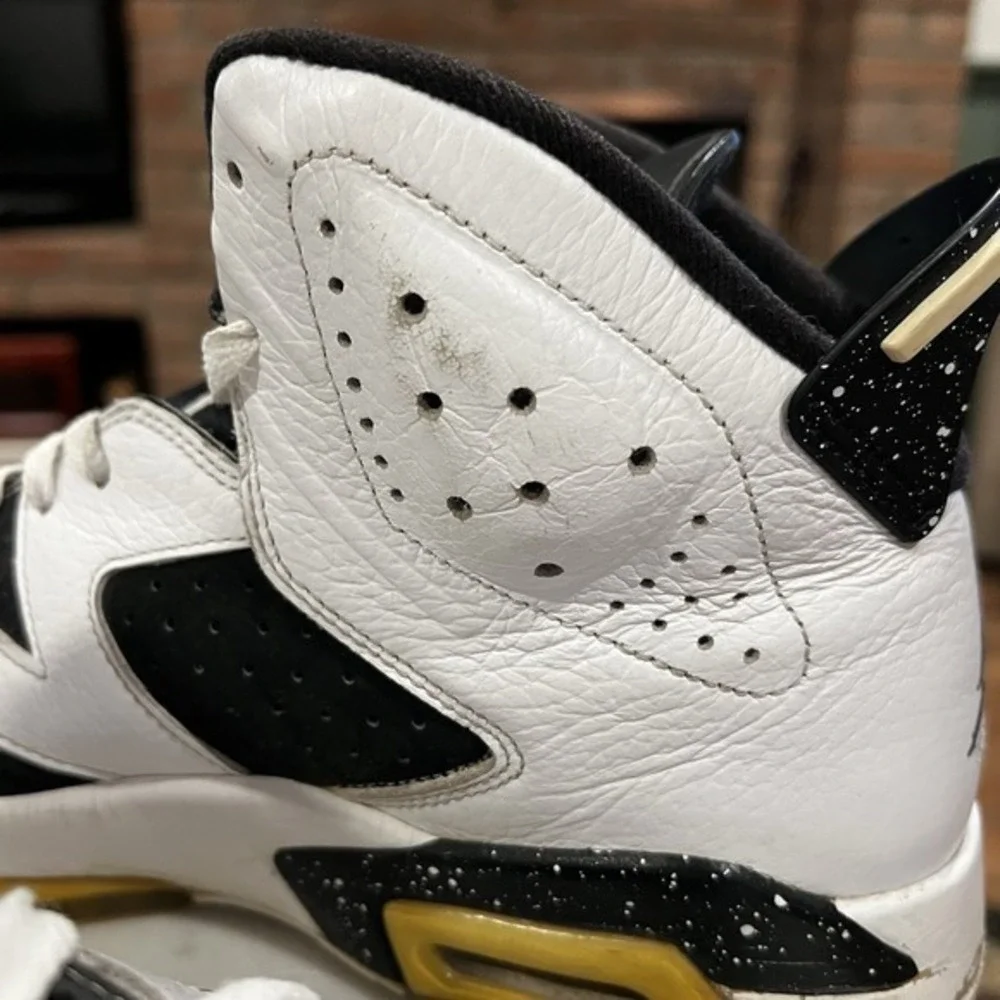 Air Jordan Retro VI 6 Oreo 2010 384664-101 Black/White Men's Size 10‎ No Box